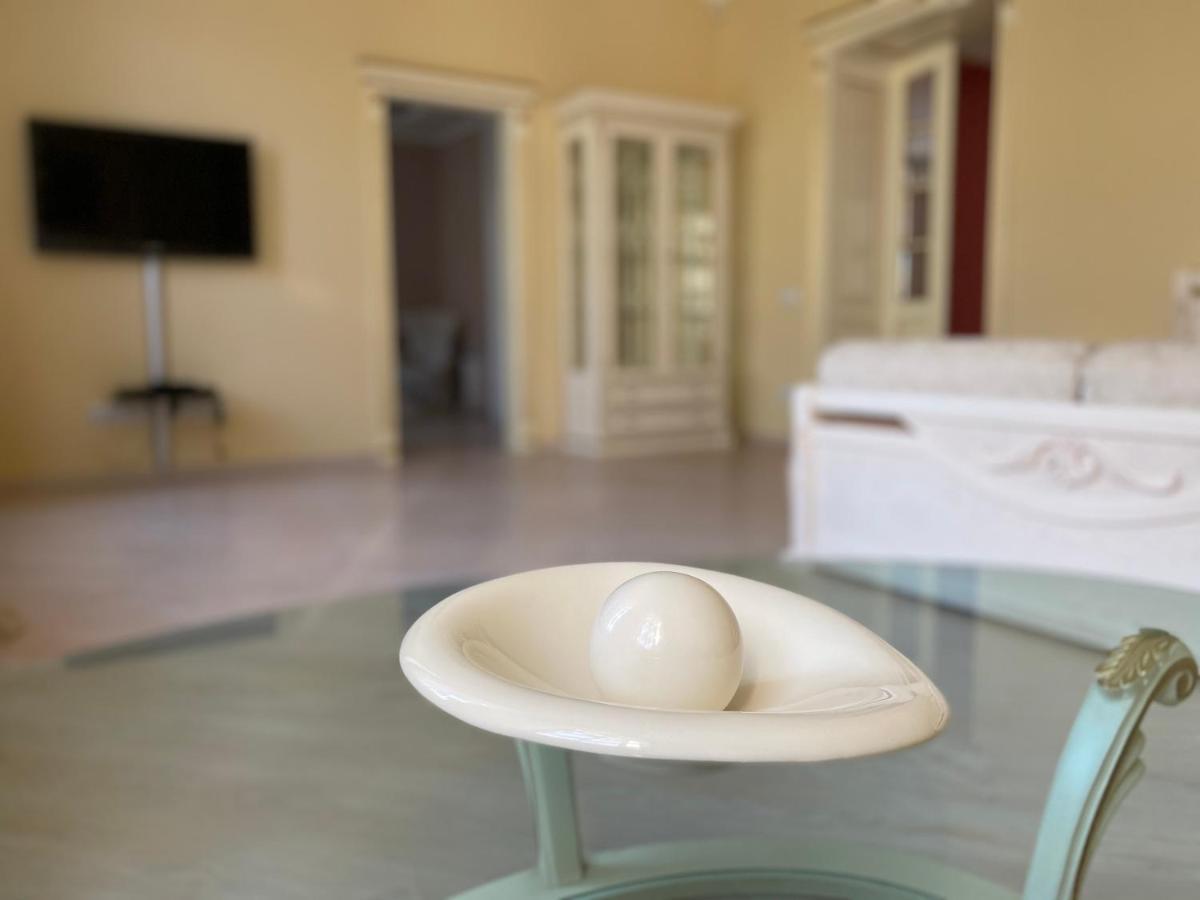 Grand Apartment Λβιβ Εξωτερικό φωτογραφία