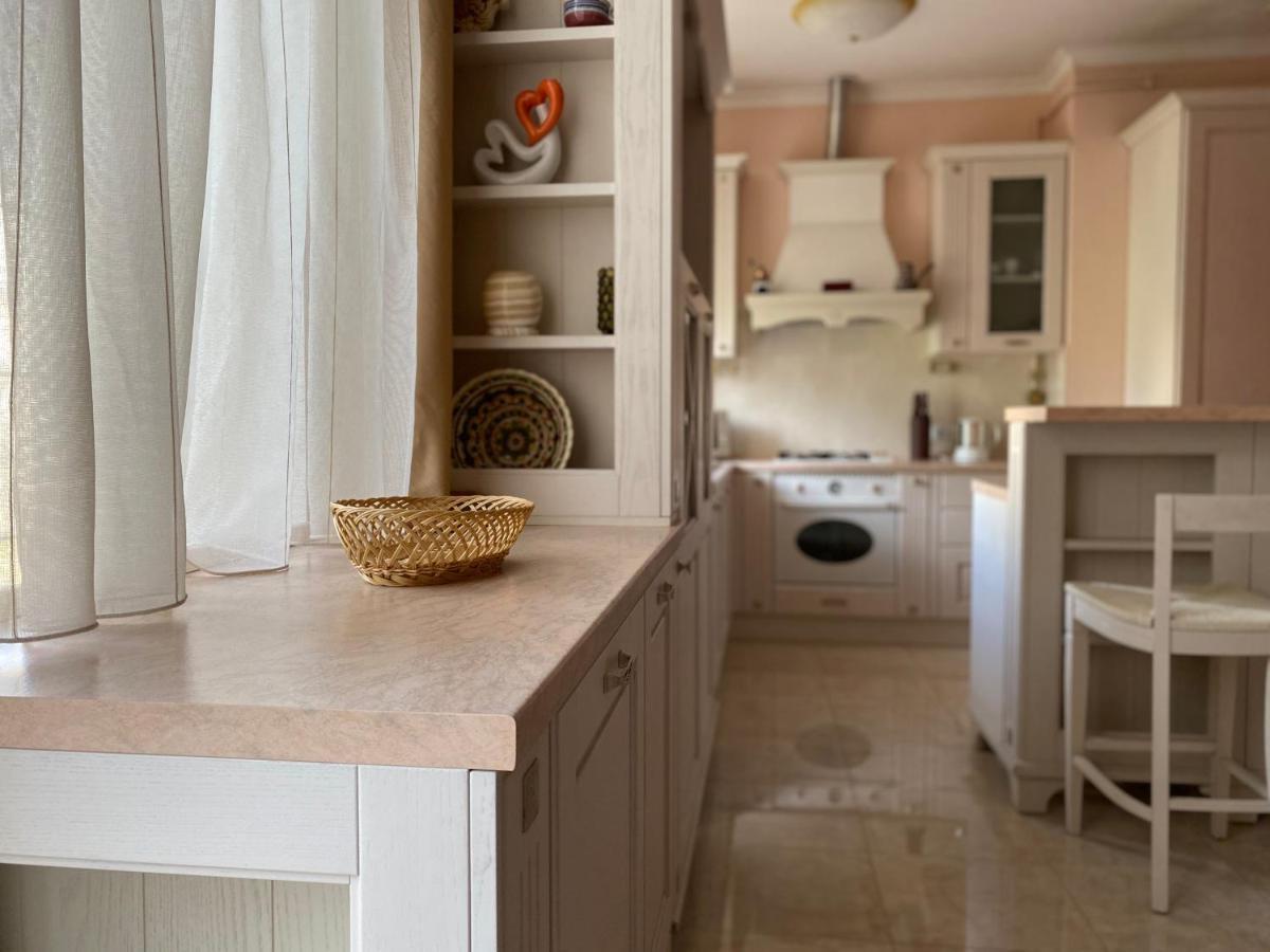 Grand Apartment Λβιβ Εξωτερικό φωτογραφία