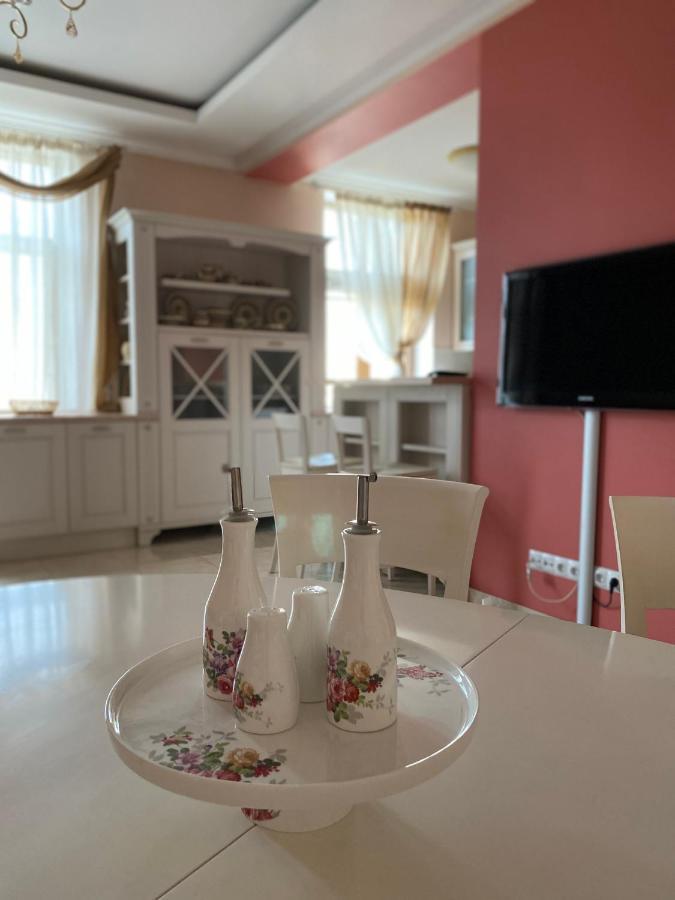 Grand Apartment Λβιβ Εξωτερικό φωτογραφία